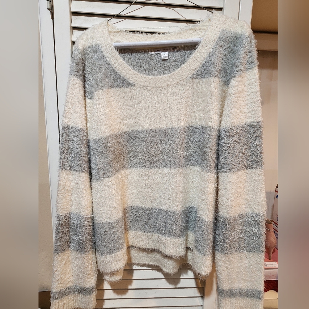 Sweater Lauren Conrad XL Cream and Gray